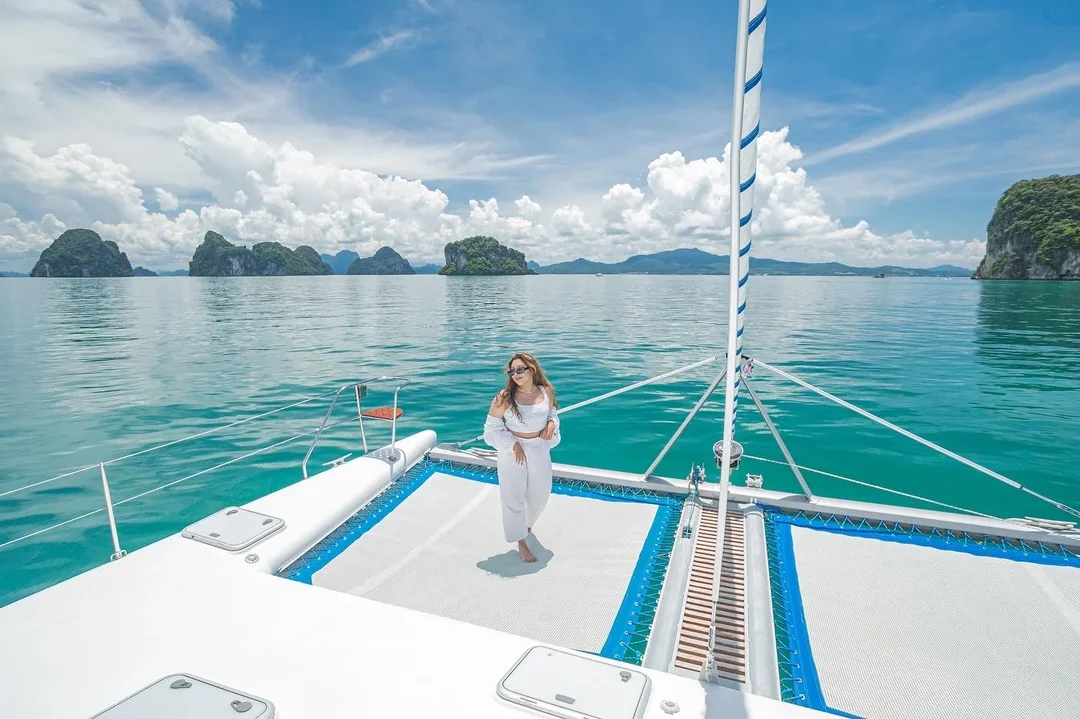 Bon Voyage Catamaran