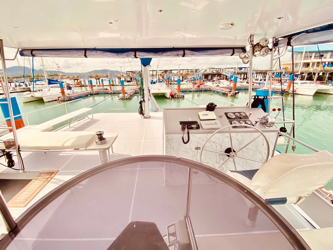 Private Phi-Phi Day Trip by Sailling Catamaran