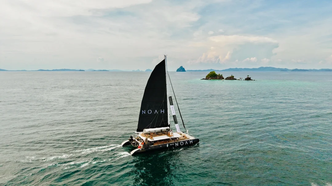 NOAH Boat Club by Catamaran