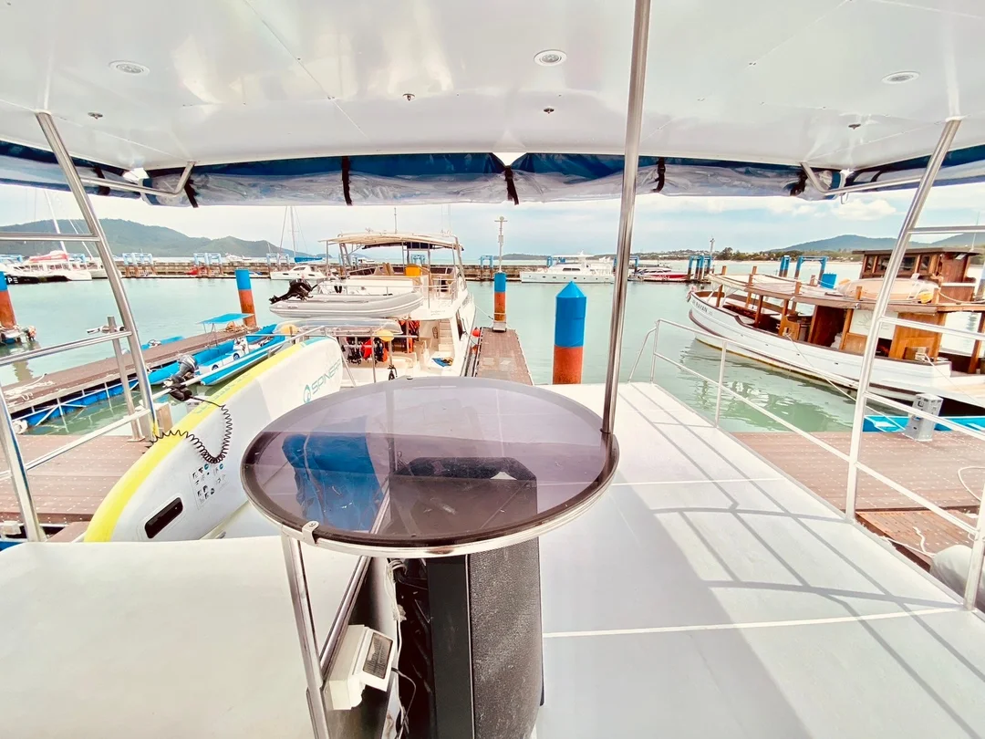 Private Phi-Phi Day Trip by Sailling Catamaran