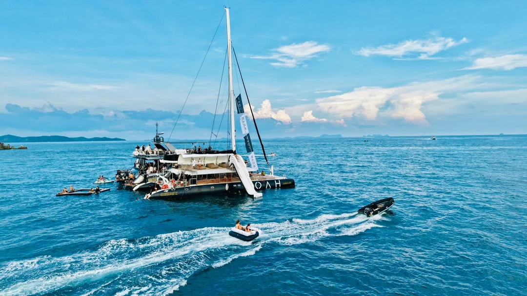NOAH Boat Club by Catamaran