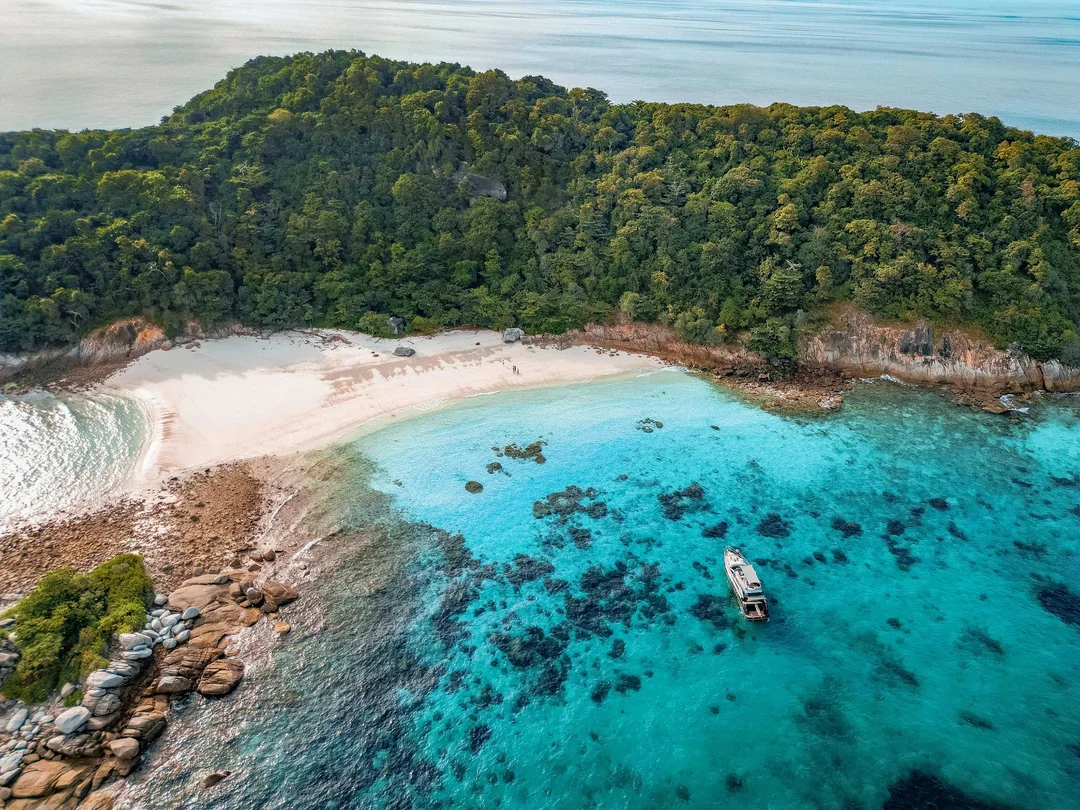 HYPE Yacht Phuket - Premium Group Cruise