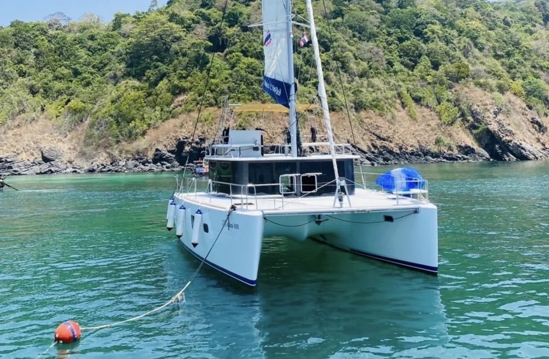 Private Phi-Phi Day Trip by Sailling Catamaran