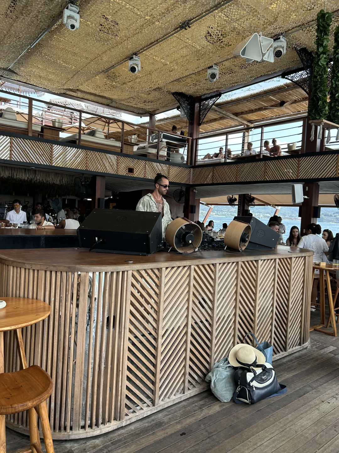 Yona Beach Club