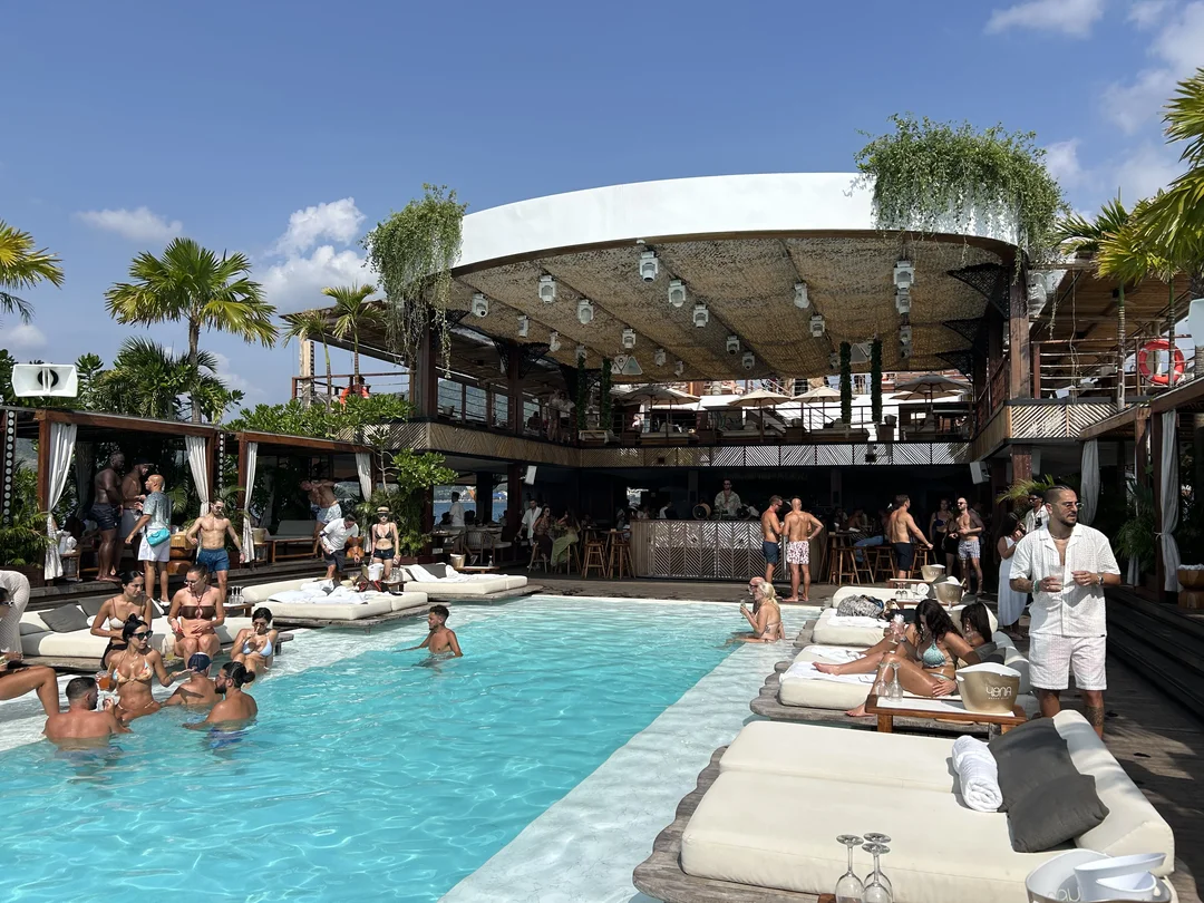 Yona Beach Club