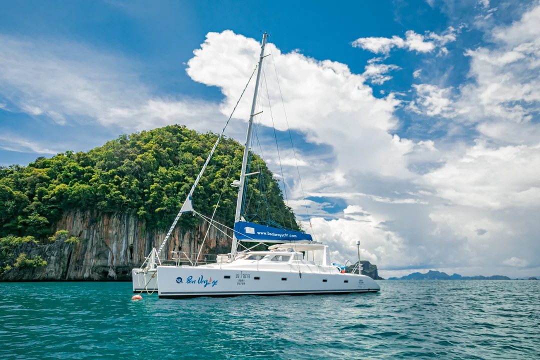 Bon Voyage Catamaran