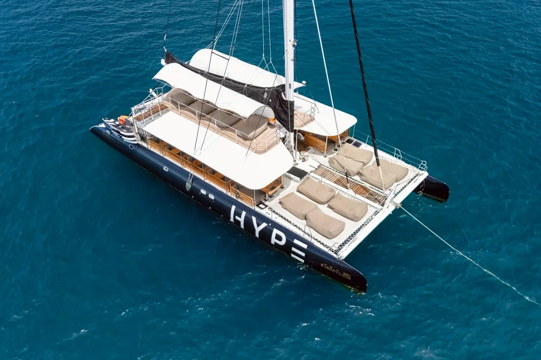 Hype Boat Club by Catamaran