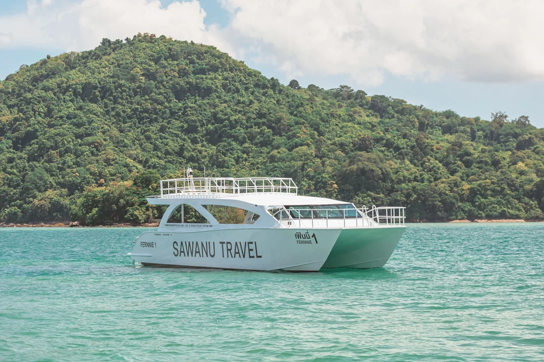 Early Bird Similan Islands Tour with Lunch