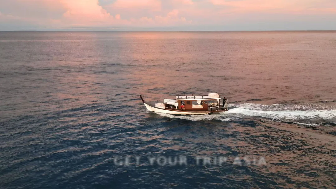 Traditional Thai Boat Rental for Sightseeing and Fishing