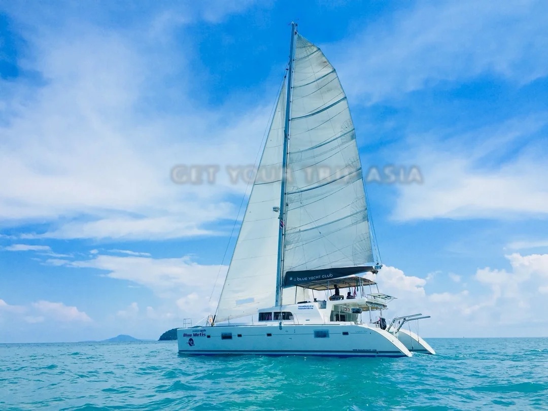 Lagoon 500 Catamaran for Rent in Phuket