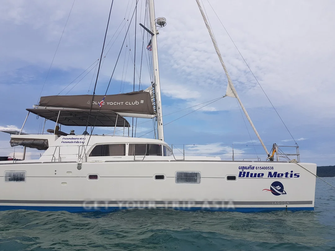 Lagoon 500 Catamaran for Rent in Phuket