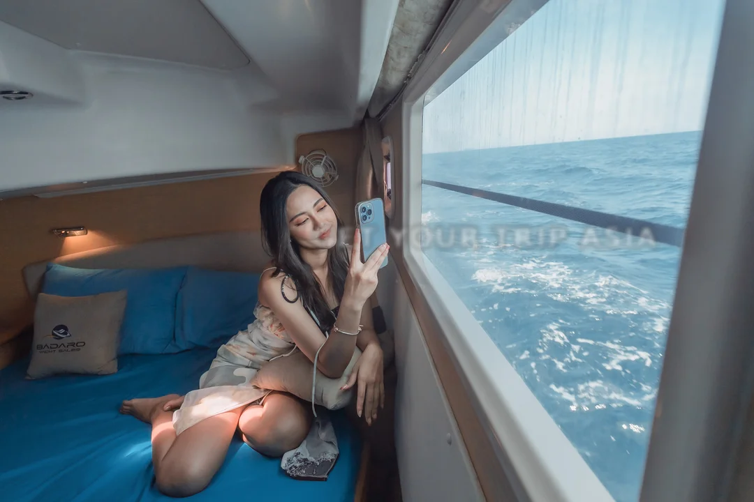 Rent a Lagoon 440 Catamaran in Phuket