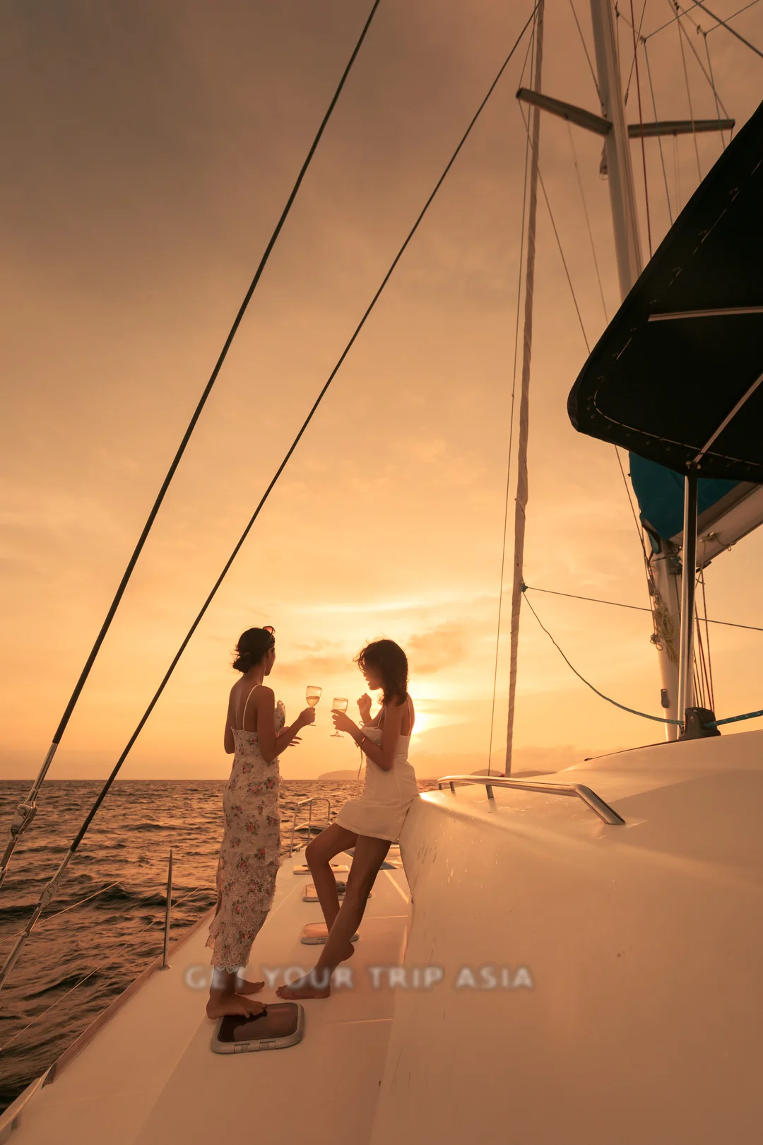 Rent a Lagoon 440 Catamaran in Phuket
