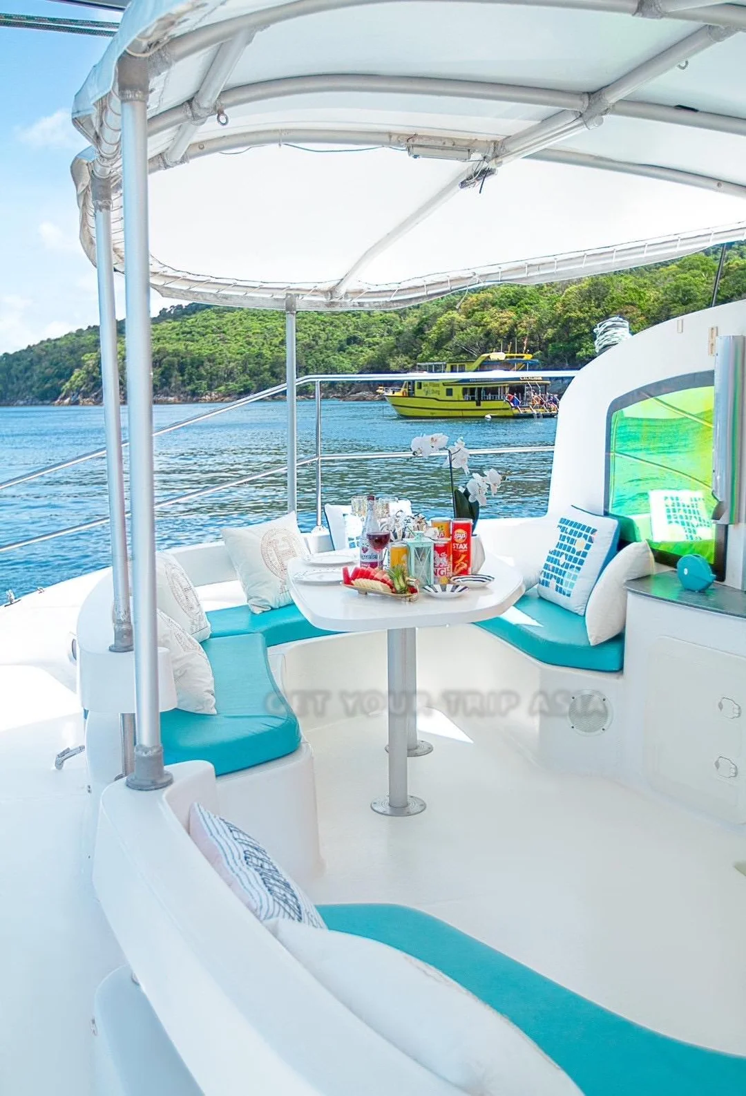 Lagoon 410 Catamaran for Rent in Phuket