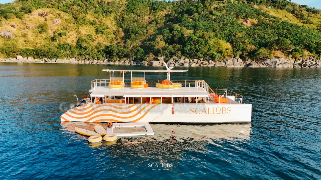 Аренда двухпалубного катамарана Scallops 65 на Пхукете