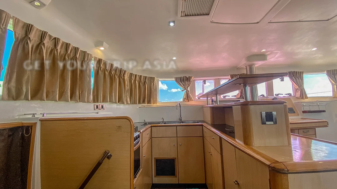 Lagoon 500 Catamaran for Rent in Phuket