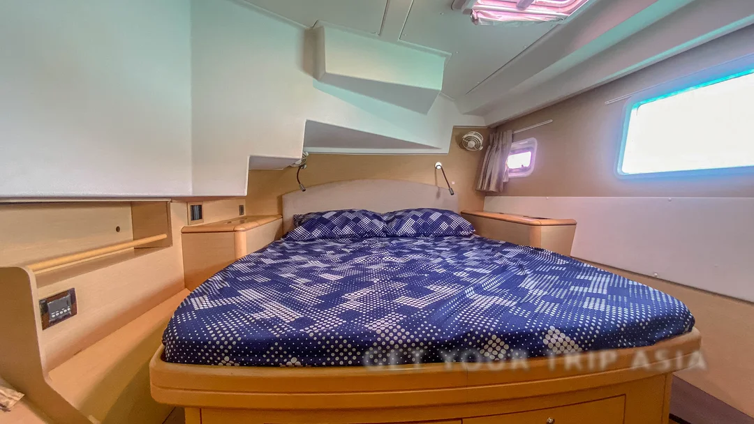 Lagoon 500 Catamaran for Rent in Phuket