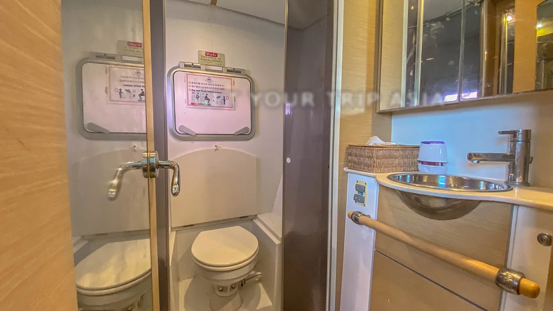 Lagoon 500 Catamaran for Rent in Phuket