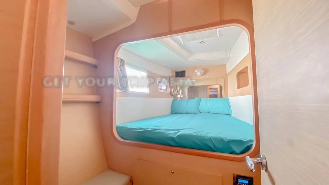 Rent a Lagoon 440 Catamaran in Phuket