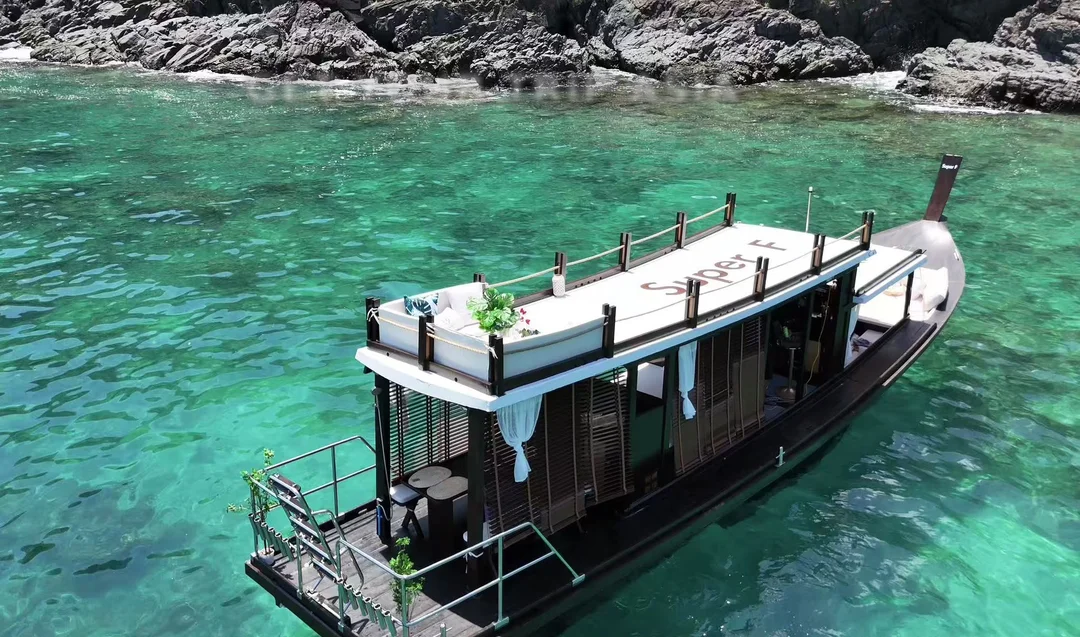 Traditional Thai Boat Rental for Sightseeing and Fishing
