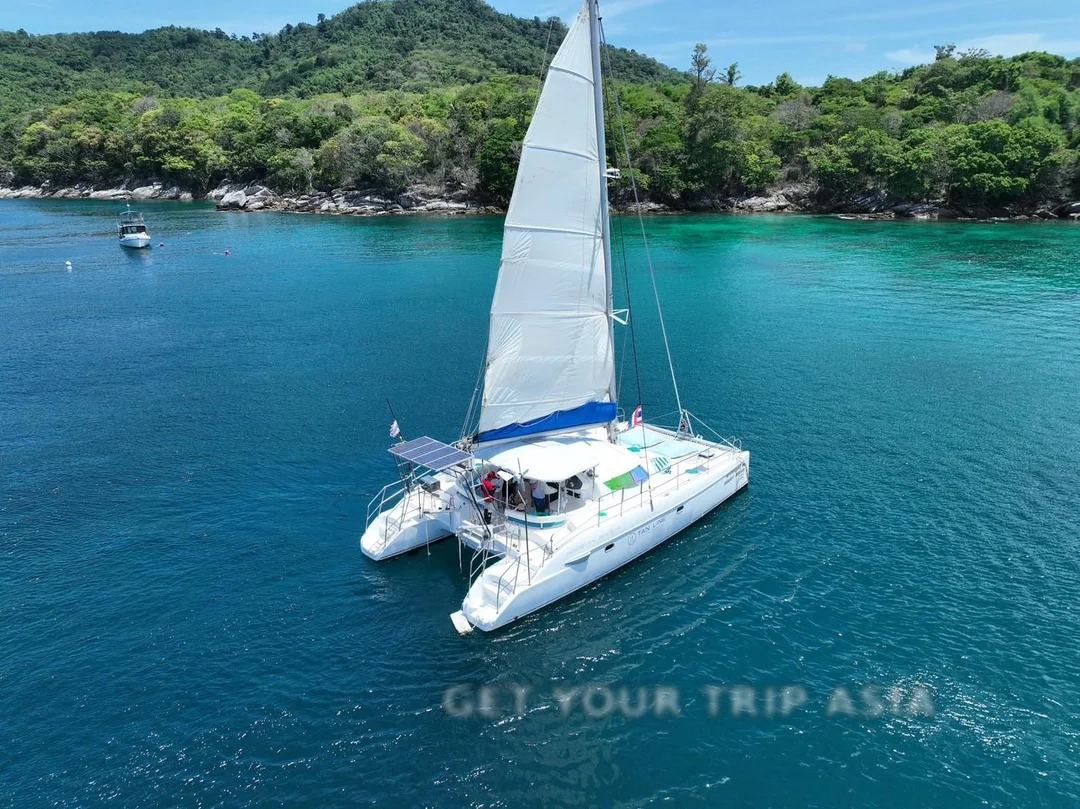 Lagoon 410 Catamaran for Rent in Phuket