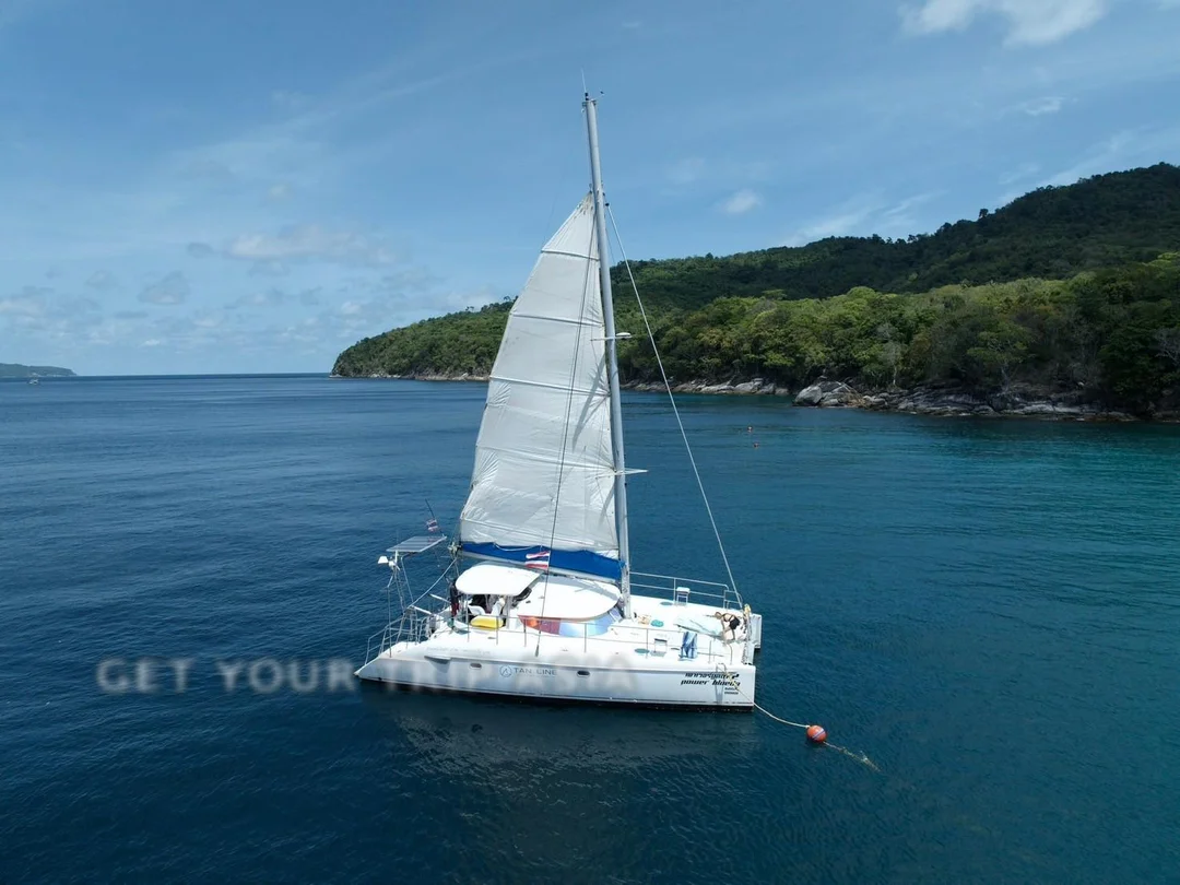 Lagoon 410 Catamaran for Rent in Phuket